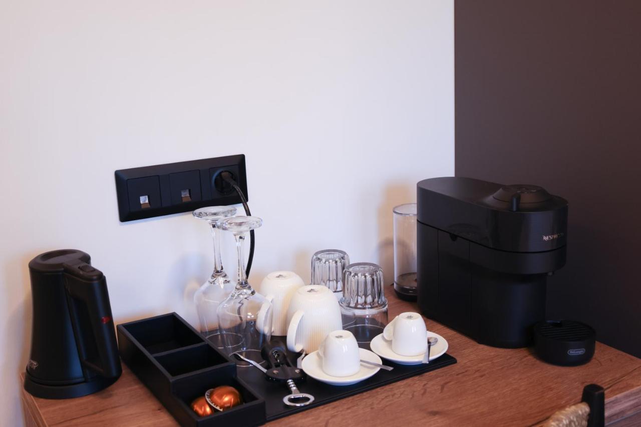 Uphill Unique Boutique Suites スキアトスタウン エクステリア 写真